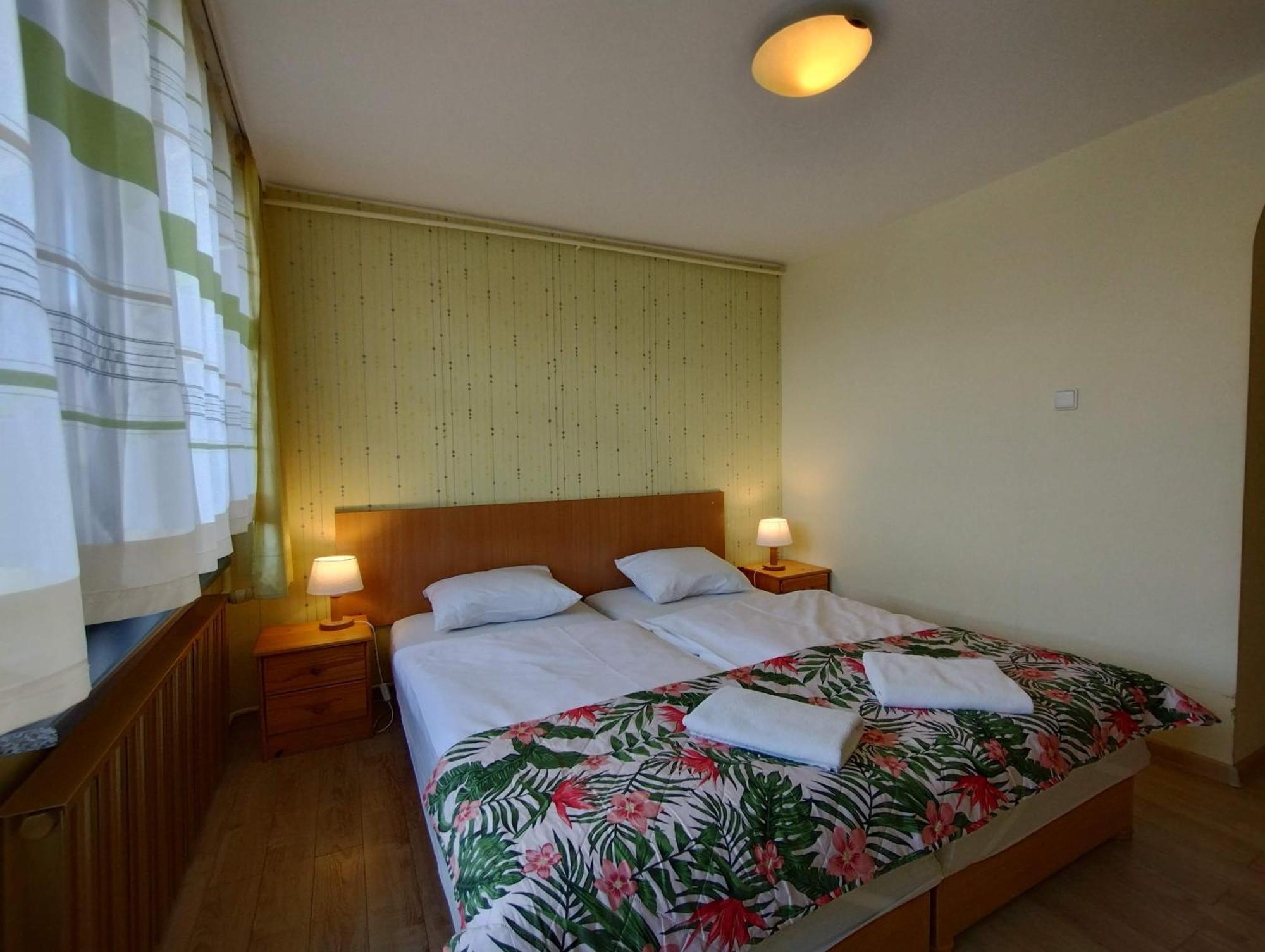 Osrodek Wypoczynkowy Zapalenica Bed & Breakfast ชเจอร์ค ภายนอก รูปภาพ