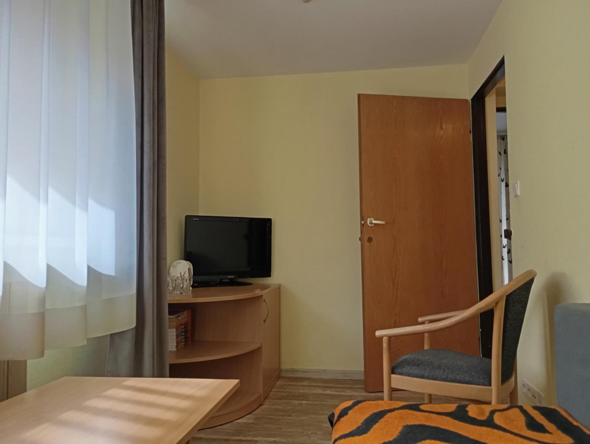 Osrodek Wypoczynkowy Zapalenica Bed & Breakfast ชเจอร์ค ภายนอก รูปภาพ