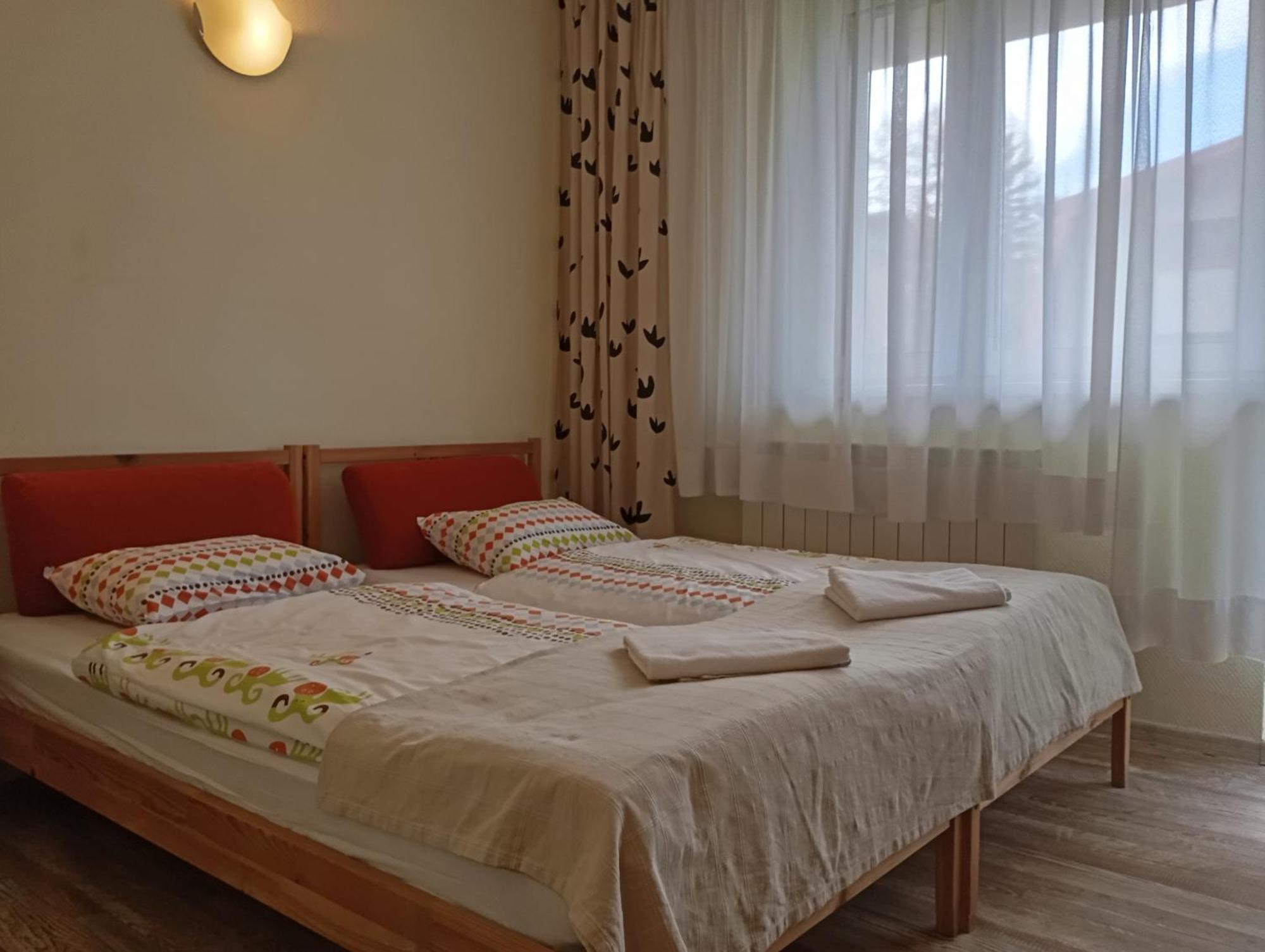Osrodek Wypoczynkowy Zapalenica Bed & Breakfast ชเจอร์ค ภายนอก รูปภาพ