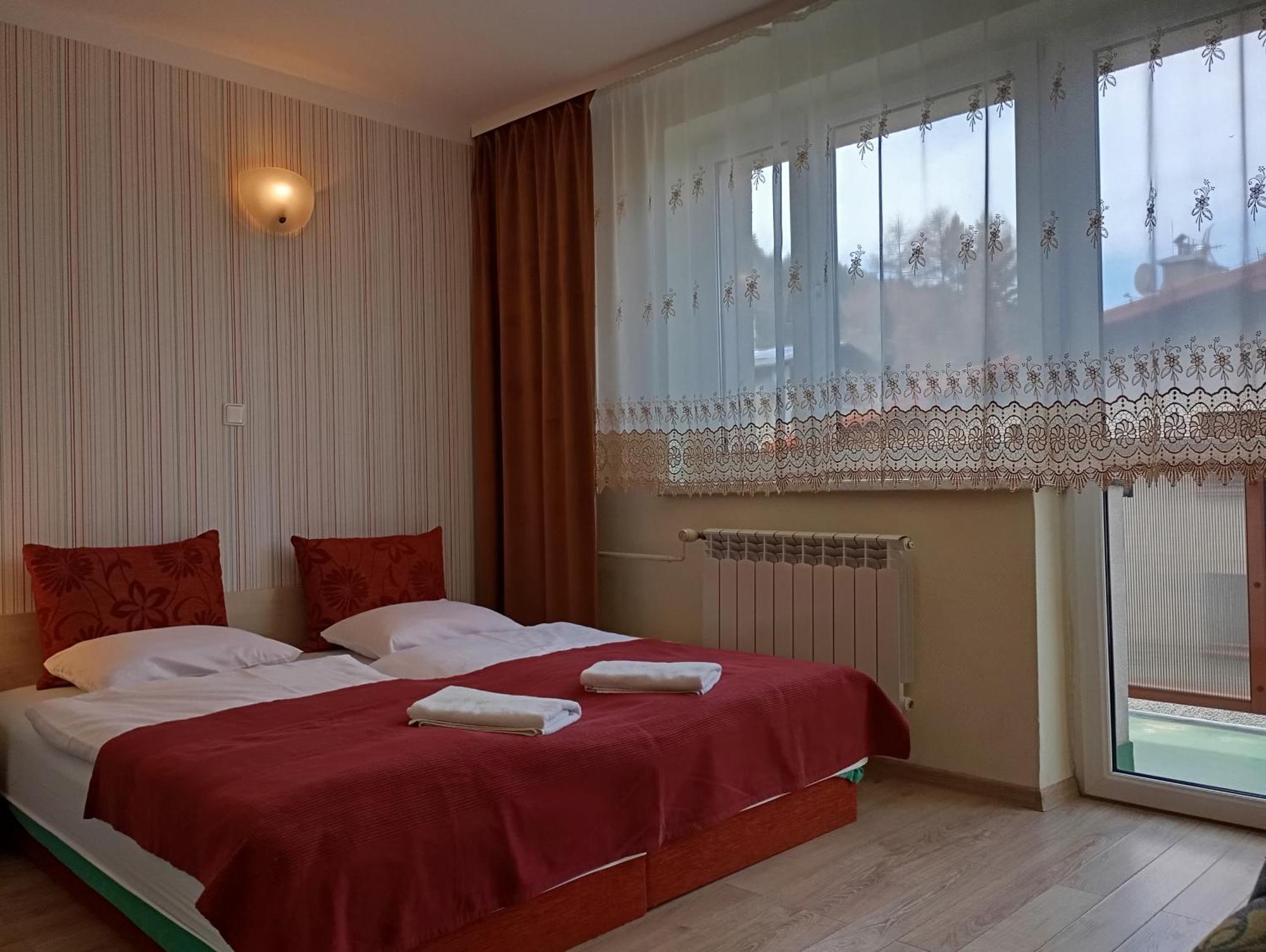 Osrodek Wypoczynkowy Zapalenica Bed & Breakfast ชเจอร์ค ภายนอก รูปภาพ