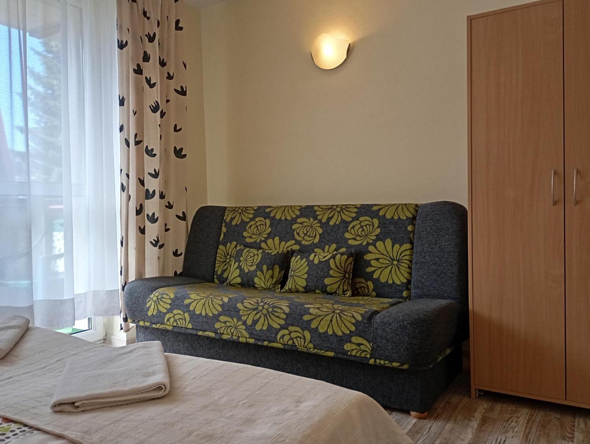 Osrodek Wypoczynkowy Zapalenica Bed & Breakfast ชเจอร์ค ภายนอก รูปภาพ