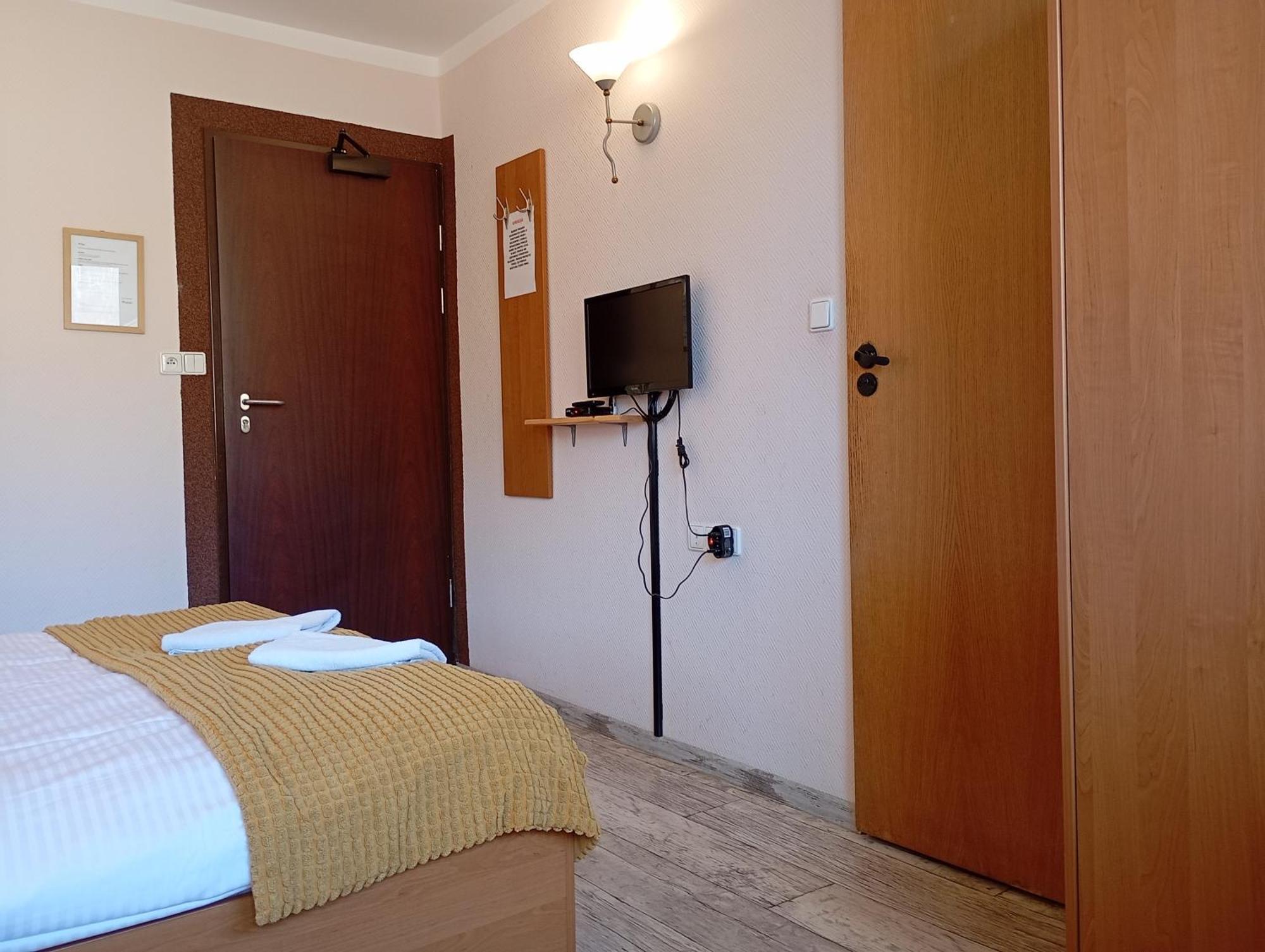 Osrodek Wypoczynkowy Zapalenica Bed & Breakfast ชเจอร์ค ภายนอก รูปภาพ