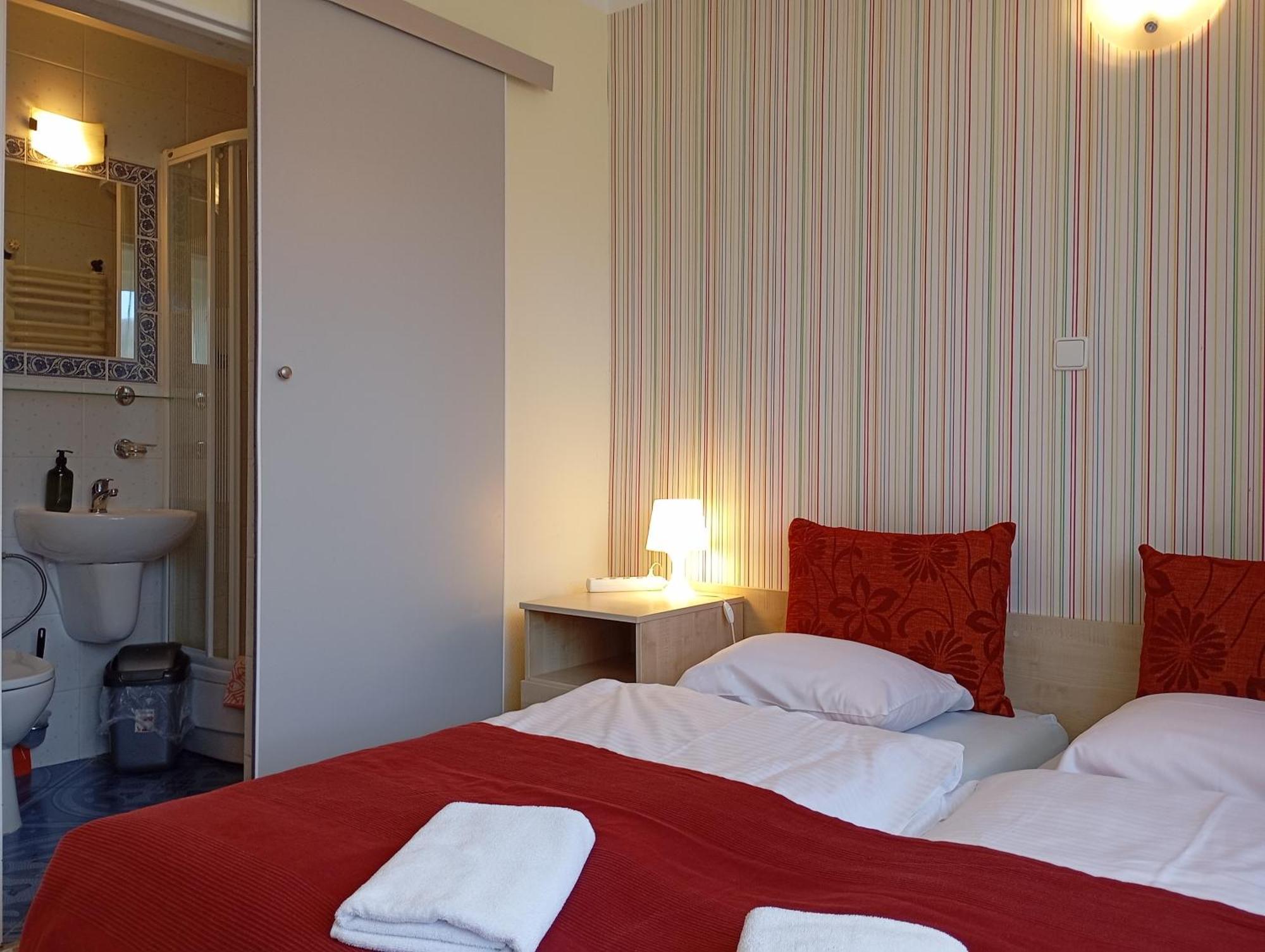 Osrodek Wypoczynkowy Zapalenica Bed & Breakfast ชเจอร์ค ภายนอก รูปภาพ